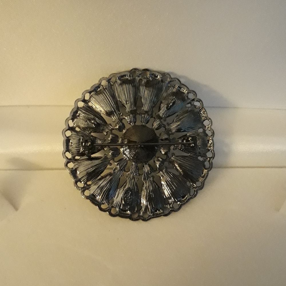 Black Rhinestone Brooch - Picture 2 of 2
